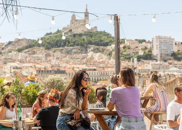 Grand T1 - Vieux-Port - salle de sport&rooftop